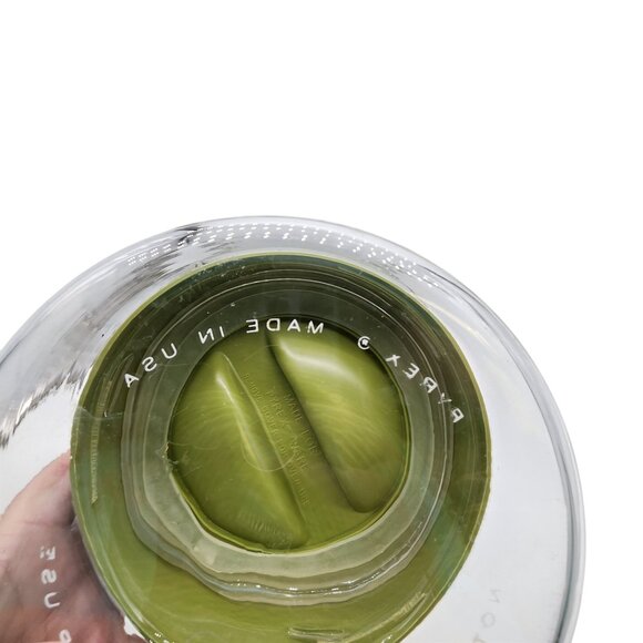 Vintage PYREX Avocado Green Lid Storage Container 6 x 4 - Picture 4 of 4